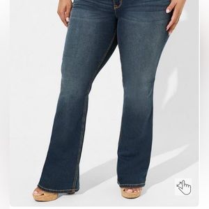Slim boot jeans
